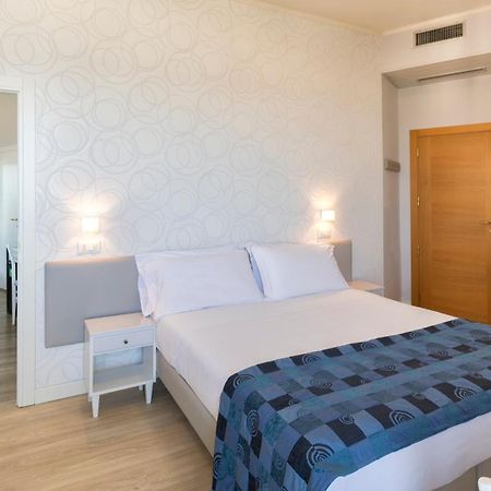 Little Hotel Riccione Dış mekan fotoğraf