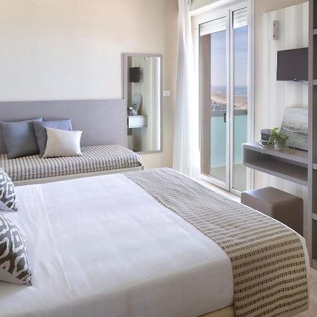 Little Hotel Riccione Dış mekan fotoğraf