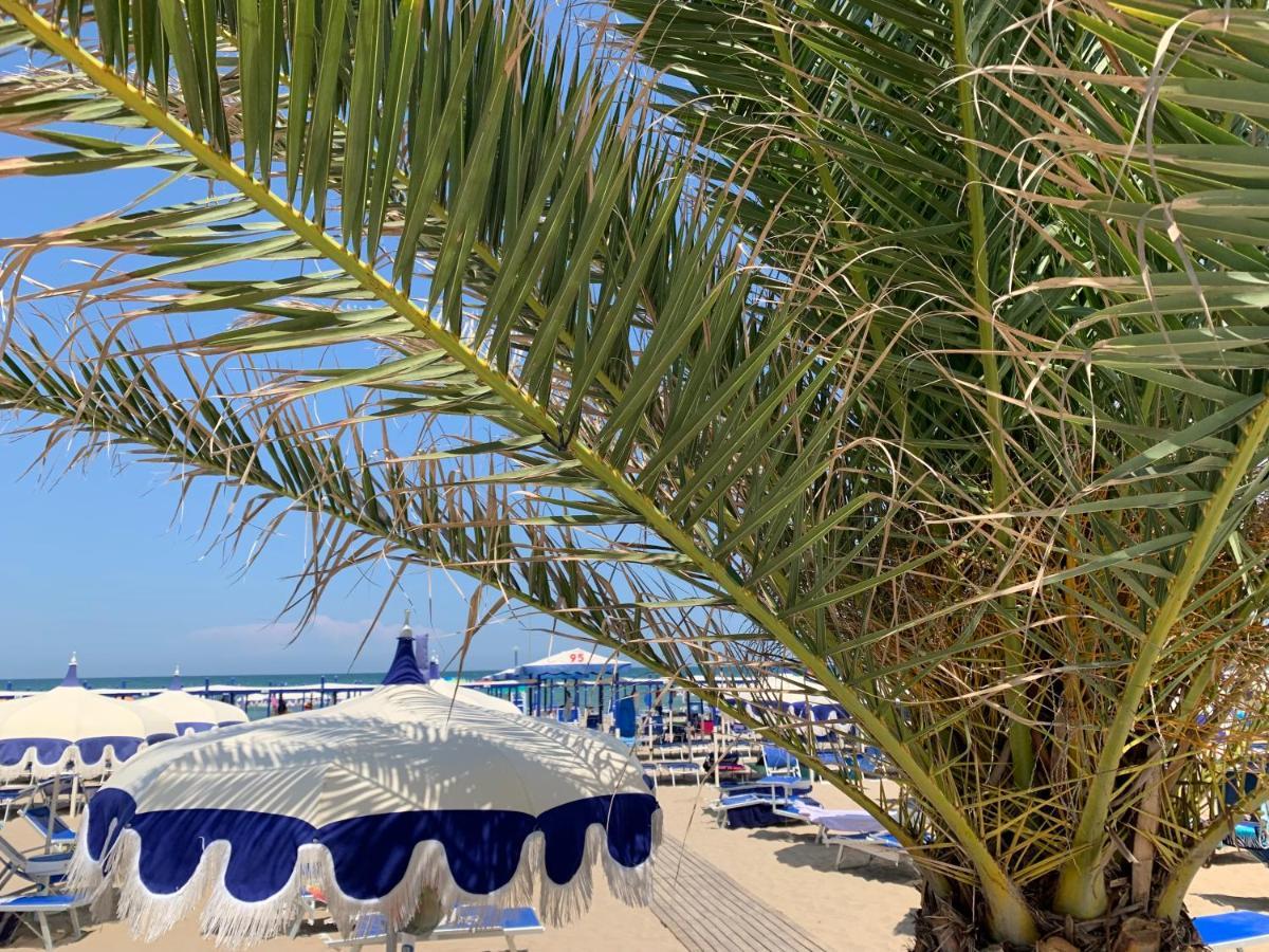 Little Hotel Riccione Dış mekan fotoğraf