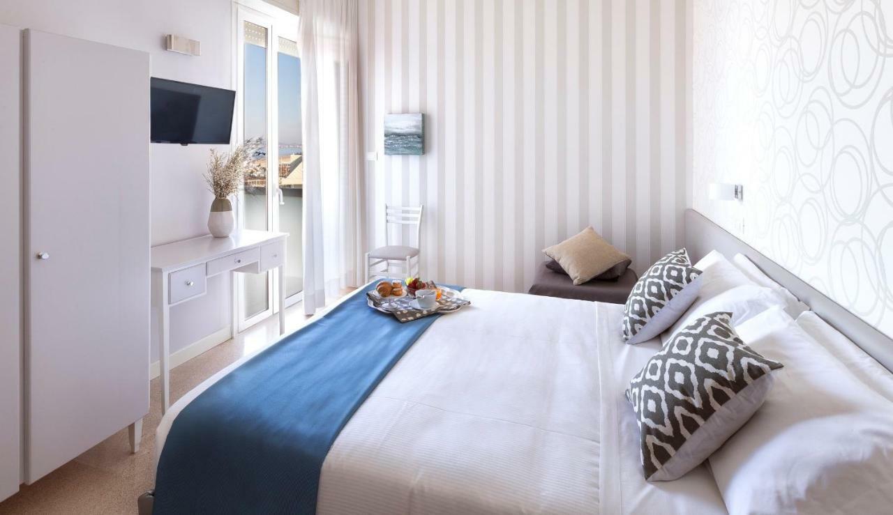 Little Hotel Riccione Dış mekan fotoğraf