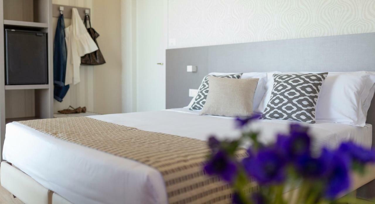 Little Hotel Riccione Dış mekan fotoğraf