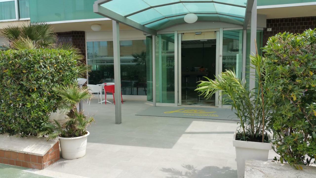 Little Hotel Riccione Dış mekan fotoğraf